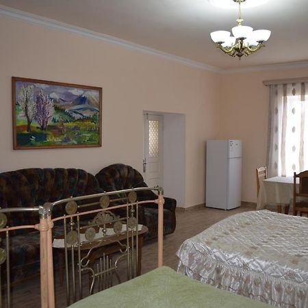 Home Garni Exterior photo