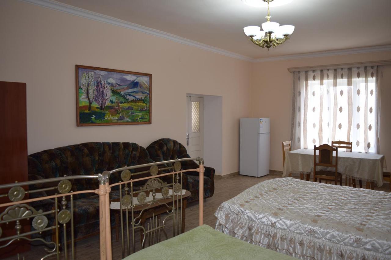 Home Garni Exterior photo