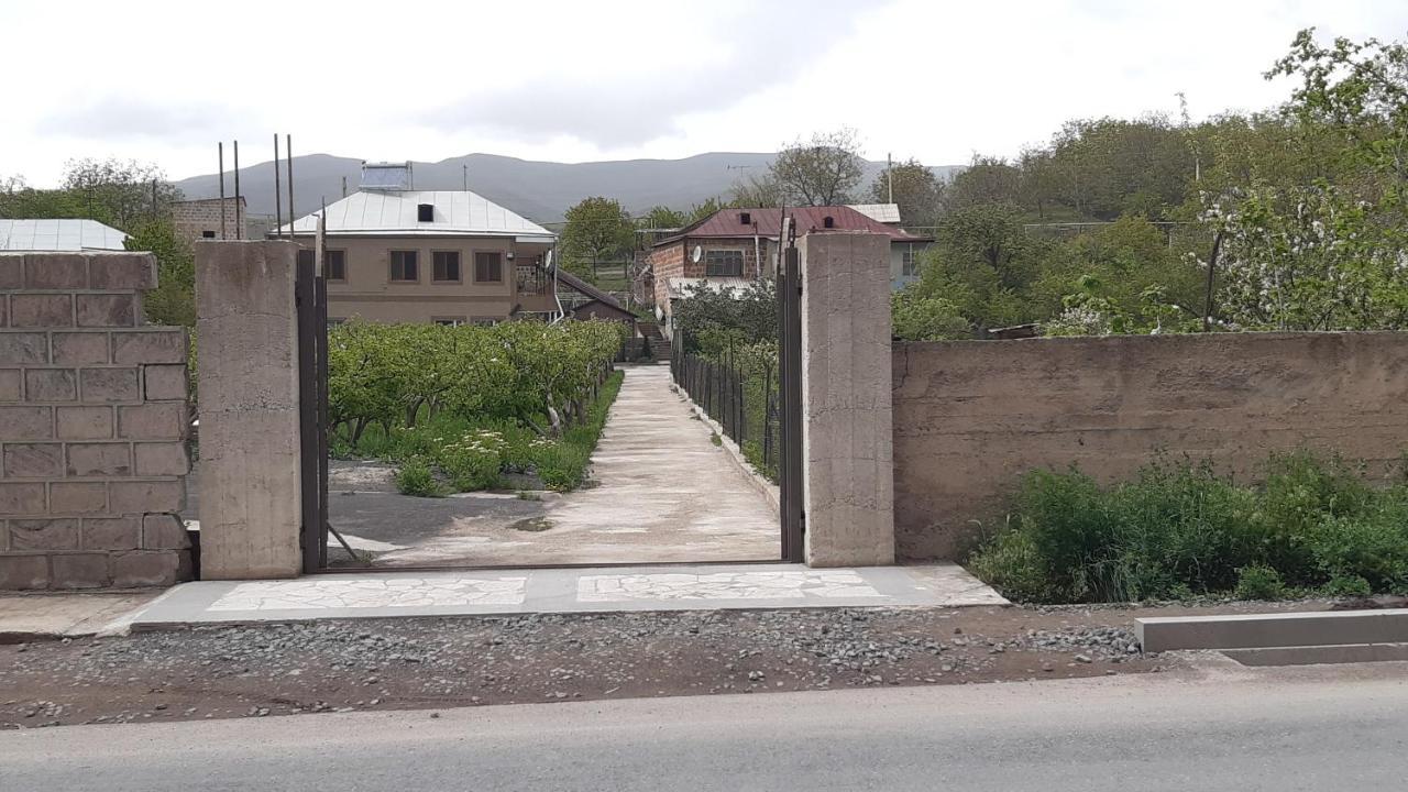 Home Garni Exterior photo